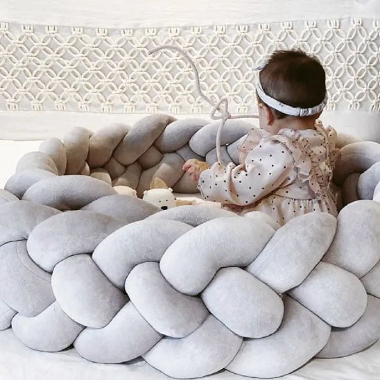 Tresse de lit bébé - BebeSerenite - confortable - simple - enfant - bébé - heureux - jeux
