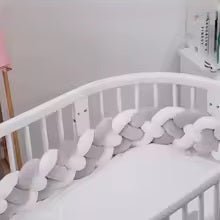 Tresse de lit bébé | QuatreBrins™ - Gris - Blanc - BebeSerenite